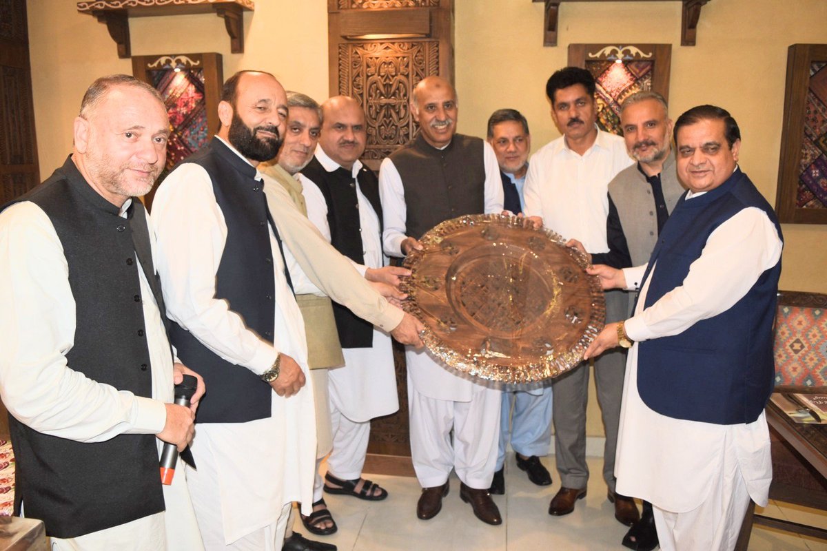 zmrajput78's tweet photo. After Farewell dinner in honour of Respected Syed Asif Hussain Shah, Rtd. Additional Chief Secretary https://t.co/8VAE6IHkEW