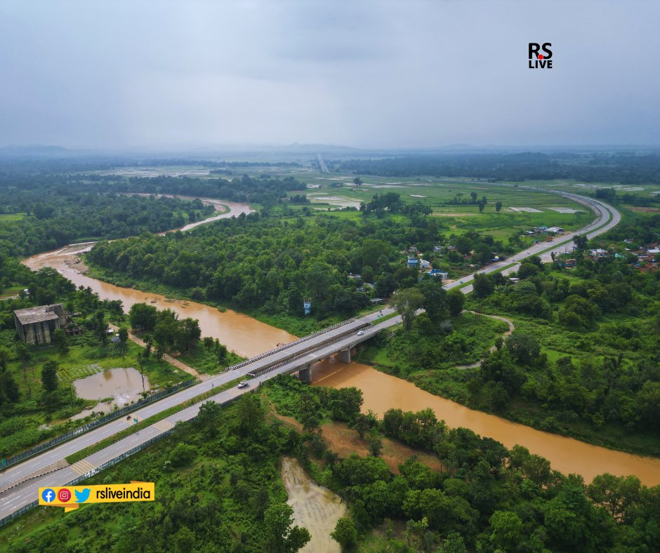 nitin_gadkari's tweet photo. 𝐅𝐫𝐨𝐦 𝟓 𝐇𝐨𝐮𝐫𝐬 𝐭𝐨 𝟐: 𝐑𝐚𝐧𝐜𝐡𝐢-𝐉𝐚𝐦𝐬𝐡𝐞𝐝𝐩𝐮𝐫 𝐄𝐱𝐩𝐫𝐞𝐬𝐬𝐰𝐚𝐲 Unlocks a Scenic Shortcut, Redefining Travel with Stunning Views and Swift Journeys!

Courtesy: @rsliveIndia

#PragatiKaHighway #GatiShakti #RanchiJamshedpurExpressway https://t.co/2d8B3kXDYo