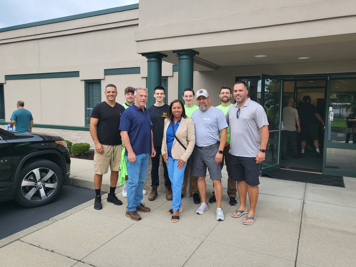 Donna O'Connor tweet media