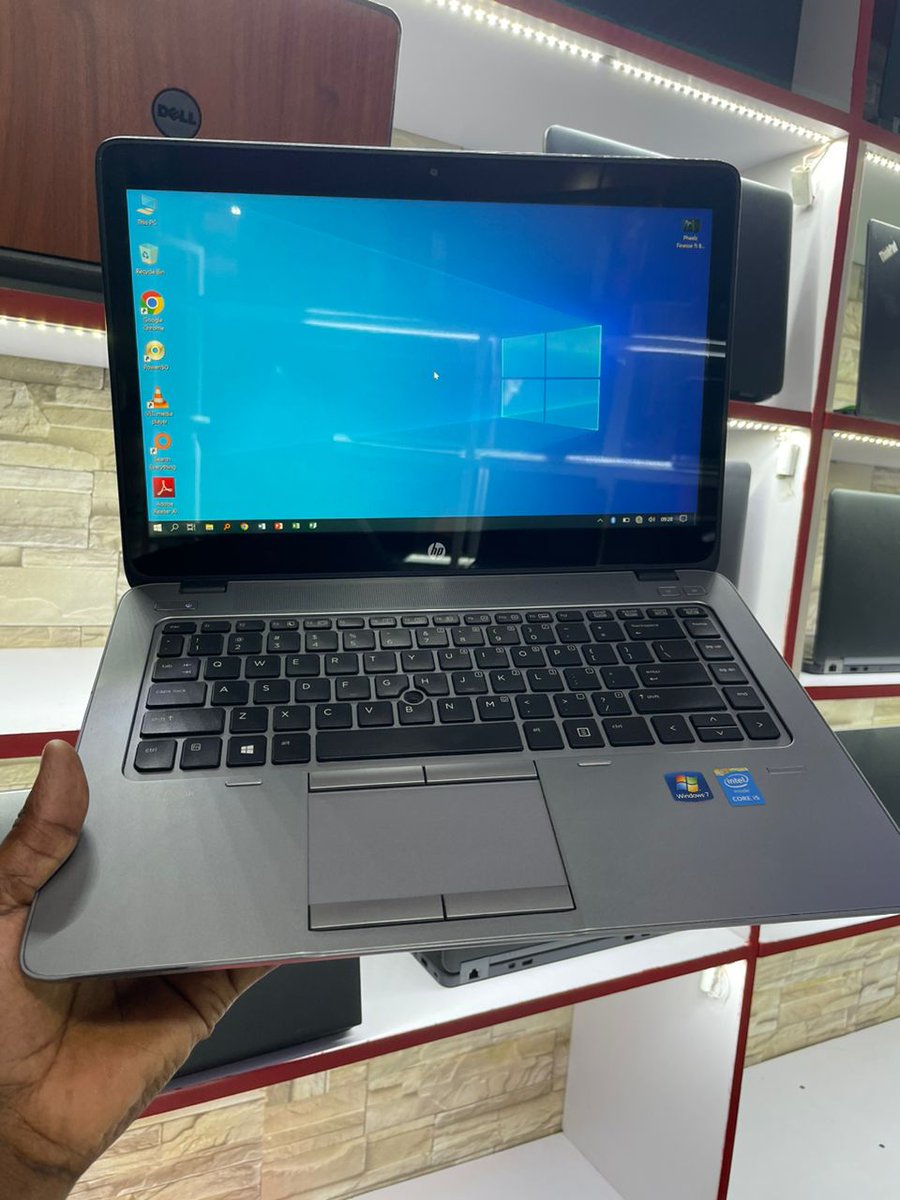 CptechSol21's tweet photo. *HP Elitebook 840 G2*
Intel Core i5 2.20 GHz Speed
*Touch Screen*
8 GB RAM
500 GB HDD
HD Webcam
WiFi+Bluetooth
VGA+Sim Card Slot
*Backlight Keyboard*
Battery 4+ Hours
Screen size: 14 Inches
*Price: 850,000 Ugshs*
0751985026 / 0789584045 https://t.co/pDfWjsPF2x