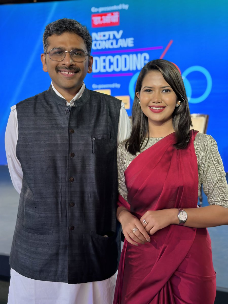 Priyanshi50's tweet photo. Some glimpses from the big @ndtv ‘Decoding G20’ conclave in Delhi! 
#DecodingG20WithNDTV 

@GargiRawat @sanket https://t.co/5Jlqf2X155