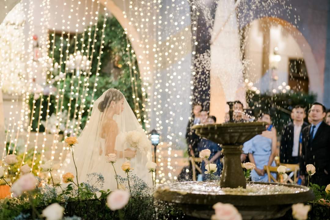 JoshBiOFC's tweet photo. Renz and Alex Wedding 💔 @gabbi
@iamjoshuagarcia

Photos from Bagong Litrato on facebook

#UnbreakMyHeart #JoshuaGarcia #GabbiGarcia #JoshBi https://t.co/G4U4UgnkIL