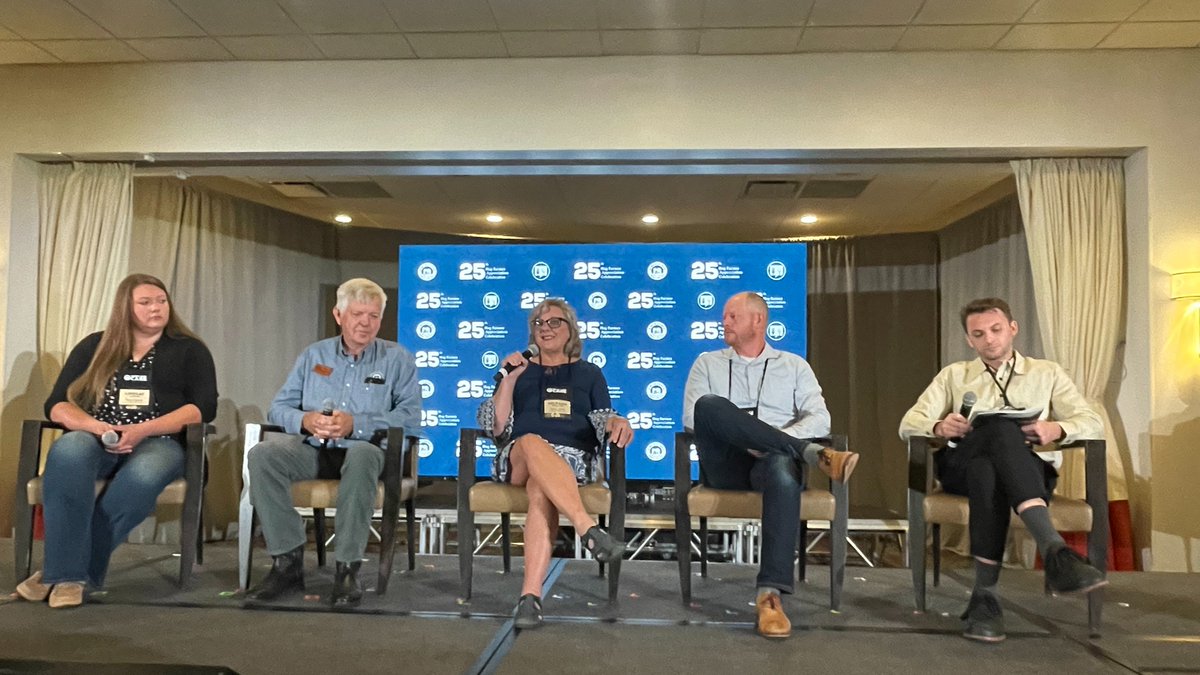 Danielle Nierenberg, Food Tank (@daninierenberg) on Twitter photo "If you can simulate the hogs' natural environment, they can be happy, and let me tell you, my husband is way happier."
Deleana & Tim Roseland joined <a href="/NimanRanch/">Niman Ranch</a> in 2005, after raising conventional confinement pigs for 20 years.
#HogFarmerCelebration "If you can simulate the hogs' natural environment, they can be happy, and let me tell you, my husband is way happier."
Deleana & Tim Roseland joined <a href="/NimanRanch/">Niman Ranch</a> in 2005, after raising conventional confinement pigs for 20 years.
#HogFarmerCelebration