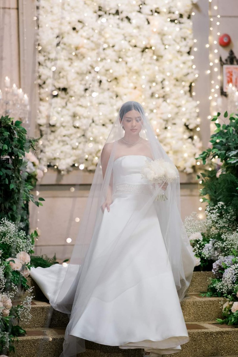 JoshBiOFC's tweet photo. Renz and Alex Wedding 💔 @gabbi
@iamjoshuagarcia

Photos from Bagong Litrato on facebook

#UnbreakMyHeart #JoshuaGarcia #GabbiGarcia #JoshBi https://t.co/G4U4UgnkIL
