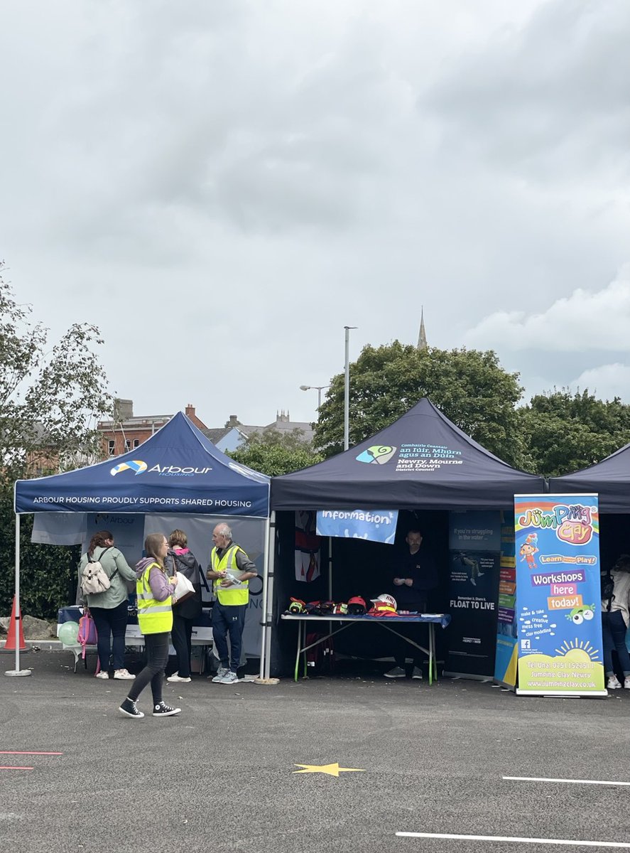 arbourhousing's tweet photo. Lots happening today at Newry Water Festival and a fantastic turn out from the community @nmdcouncil #tbuc #sharedcommunities #sharedhousing https://t.co/oXmd9zVlGp