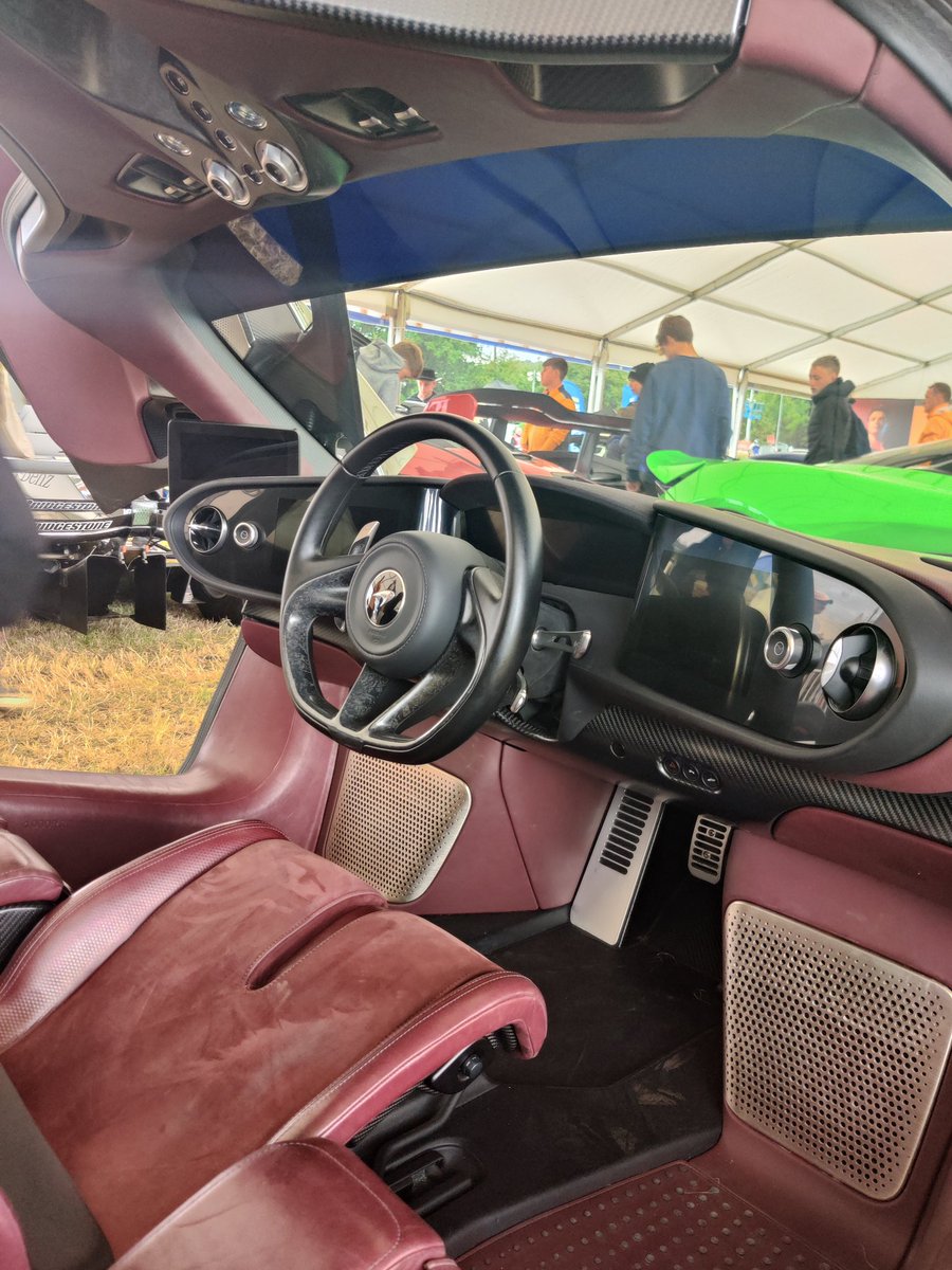 Markamstuart's tweet photo. @McLarenF1 @Carfestevent I saw this yesterday.  A mighty fine display.  Especially: https://t.co/pC3VF0cjm3