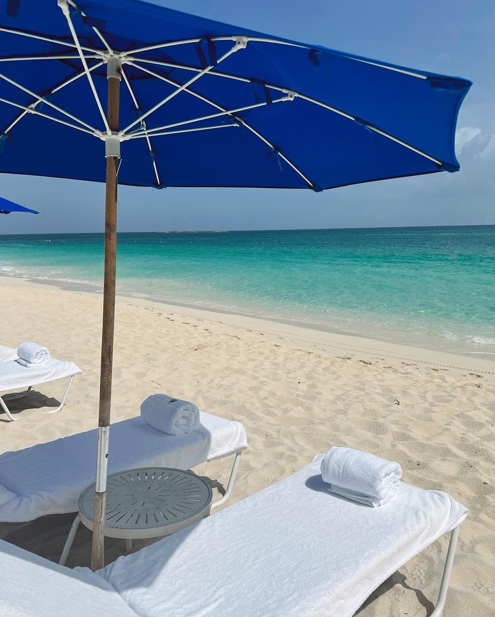 Nassau_Bahamas's tweet photo. Every day is a beach day when staying at @FSOceanClub 🌴 

Start planning your next beach day when visiting https://t.co/DDc8ZBN27v 

📷: gladd2besydney https://t.co/6PMdTkja1A