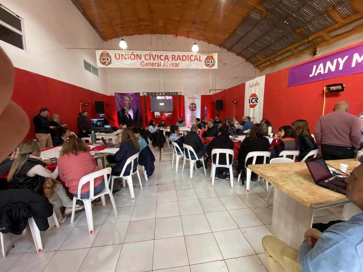 En toda #Mendoza debatimos y proponemos ideas para seguir trabajando en el desarrollo de nuestra provincia #QueremosLoMismoQueVos 💪