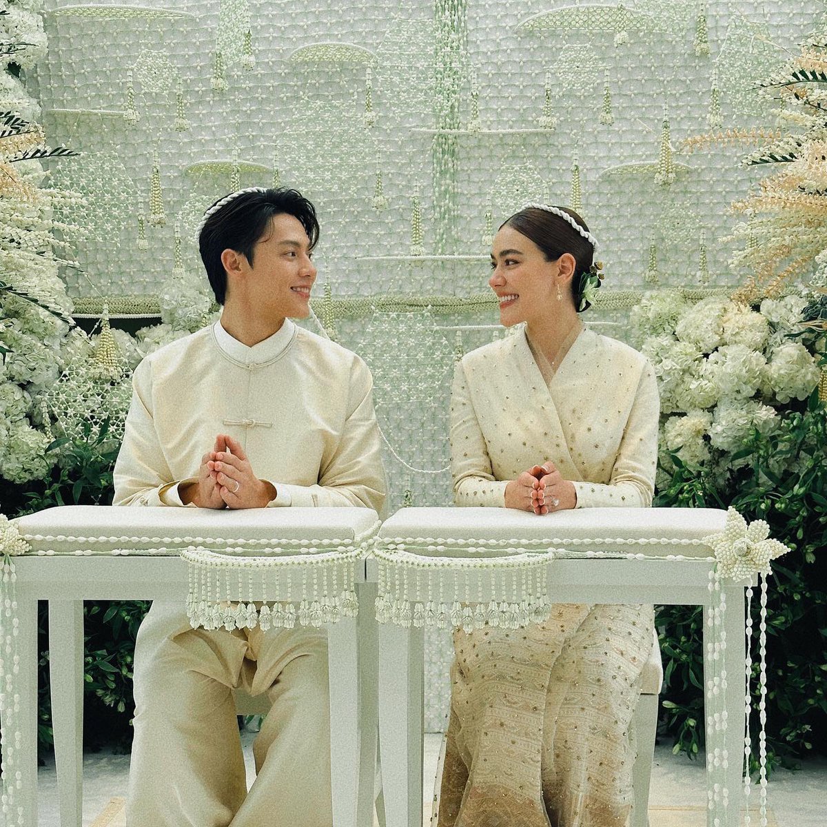 k_vichaley's tweet photo. สวยงามทั้งบรรยากาศในงานและความสัมพันธ์ที่ยั่งยืนมั่นคงมาตลอด 10 ปี และนับจากวันนี้ตลอดไป

#หมากคิม https://t.co/ToyFYDA2H4