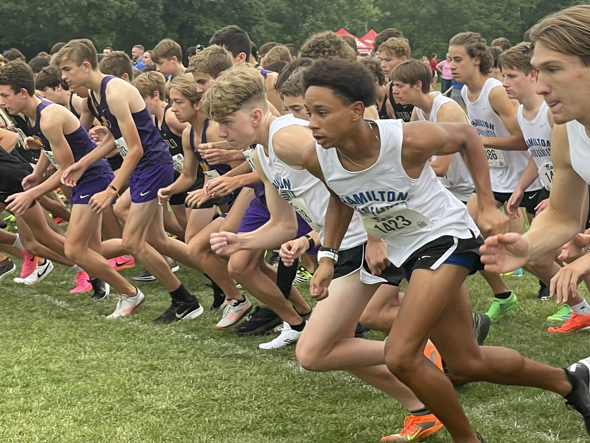 MileSplitIN's tweet photo. Boys JV race underway in Noblesville! https://t.co/y6mIWLpB4j