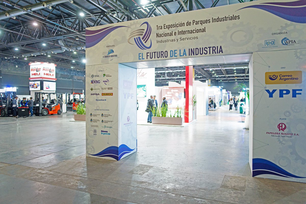 serranosaprensa's tweet photo. ♻️ Nuestra línea de mobiliario sostenible estuvo presente en la 1ª Exposición de Parques Industriales naciones e internaciones en el stand de Conexión Reciclado en el Predio de La Rural en Buenos Aires. https://t.co/LUgf8BlKox