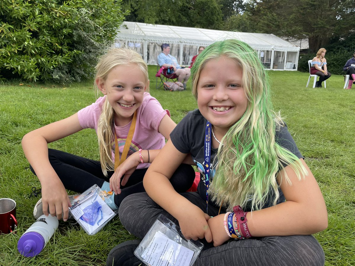 GGTonNorth's tweet photo. Getting into the festival look 🤩 @Guiding_LaSER @GGKentWeald @Girlguiding @FoxleaseTAC #welliesandwristbands https://t.co/HyHJtoignI