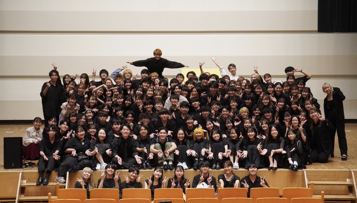 SA_Summer2026's tweet photo. ✰Summer Live 2023『Character』終演✰

先日行われた、Sound Arts Summer Live 2023 『Character』は終演致しました👗✨
#SA_Character のハッシュタグをつけて、ご感想をつぶやいていただけると嬉しいです🔆
会場に足を運んでいただいた皆様、ありがとうございました！💐 https://t.co/yWJ7HfngVf