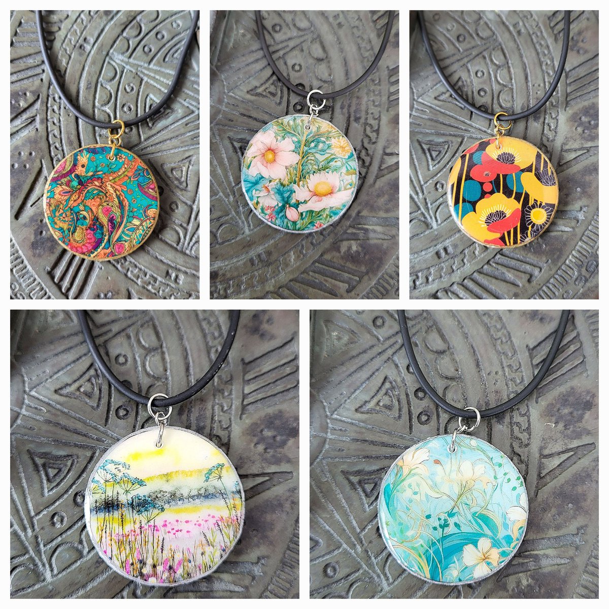 tracydandelion's tweet photo. Here are some beautiful handmade paper and resin necklaces.  They are so lovely on, and at only £13.50 each what's not to love. X
https://t.co/HJusFAN59d https://t.co/8NesUjh9Bd