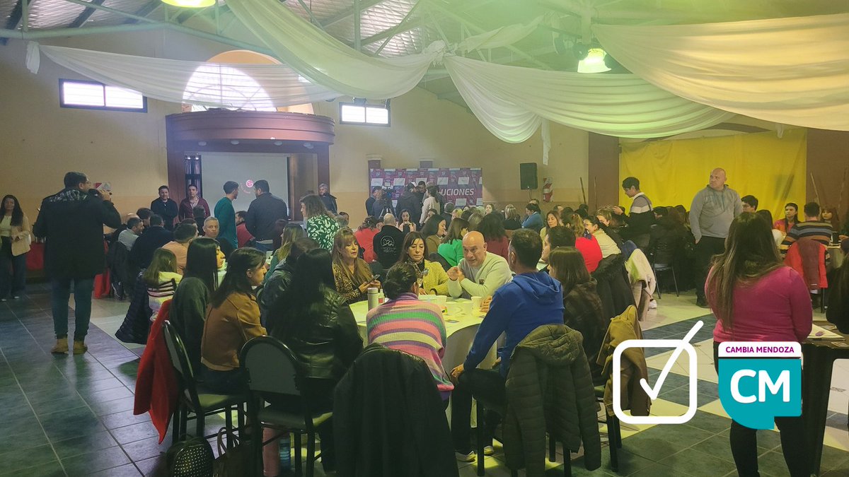 CambiaSanMartin's tweet photo. En San Martín hay equipo y propuestas para el desarrollo de todos los mendocinos 

#QueremosLoMismoQueVos

@RaulRufeil @alfredocornejo @hebesil https://t.co/mAdHPrXNSF