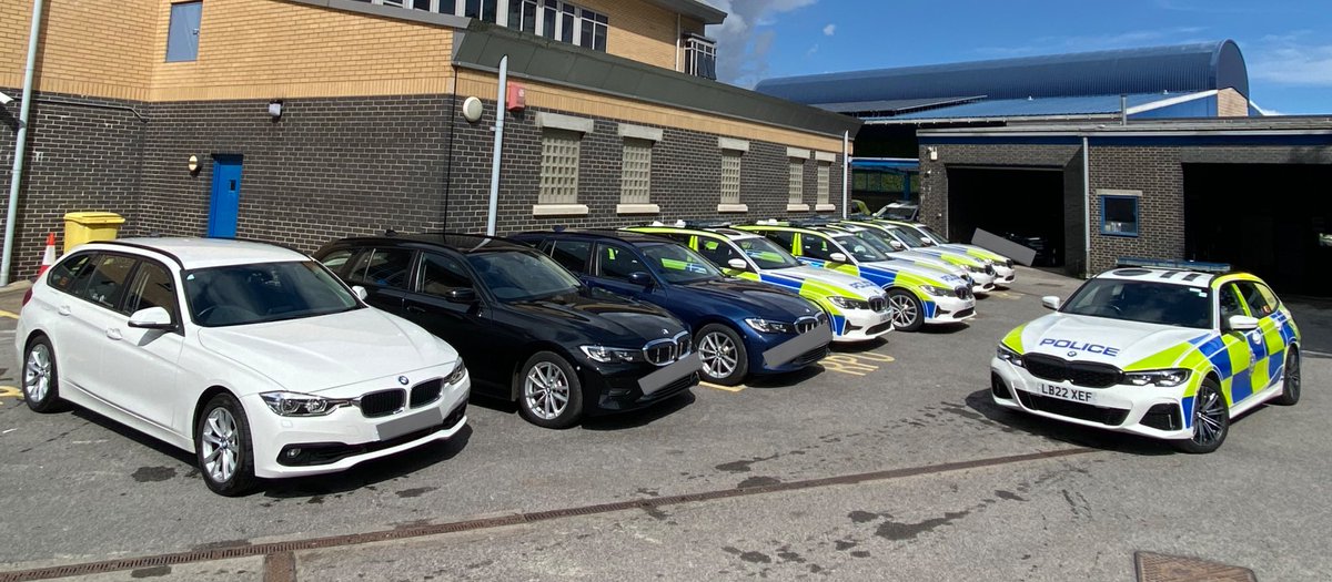 ShaunfromDurham's tweet photo. Spoilt for choice of @DurhamRAPol cars today! 10 cars cleaned in total

#CleanToBeSeen #PositiveImage #Volunteering 🧽 💦 🚔📸 https://t.co/zCK1rPdz0r
