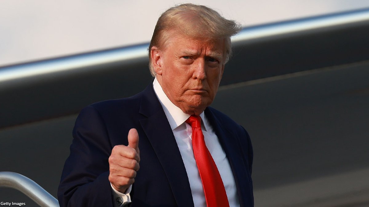 NEWSMAX's tweet photo. Donald Trump said he is an unwavering challenger to the "Deep State" and that neither coercion nor monetary influence will subdue his resolve.

"The Deep State has finally met their match. They cannot break me, bully me, or buy me," he said. https://t.co/5mNTjUZ7VE https://t.co/mfwXzsV8SH