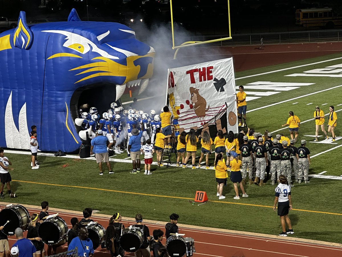 desireerl78's tweet photo. Our season opener was an L in OT…however what I witnessed was unwavering resilience on that field! Our @BearkatFB knows what they want and with continued hard work, focus, and firm/positive leadership….they will achieve it! Chin up..Chest Out!!💙💛 https://t.co/RmLE7mr53c