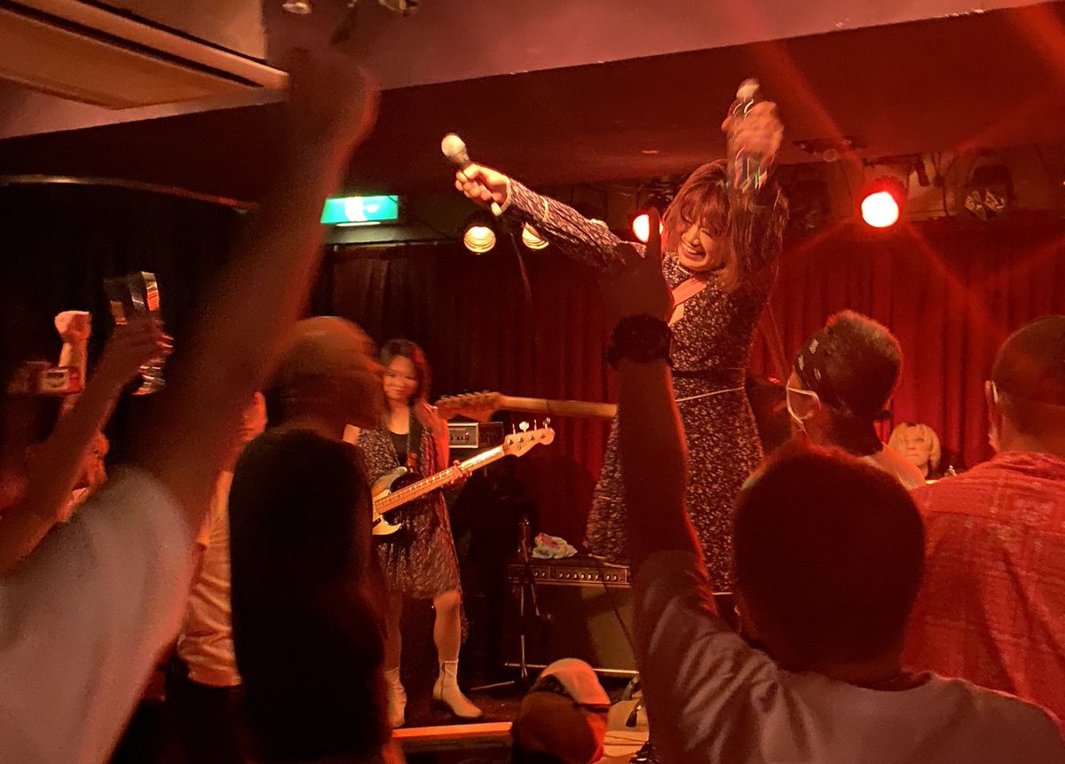 audreybenten's tweet photo. Mari is about to dive into the audience! @marimamire
I remembered #JapanNite at NY Kitting Factory and The Independent in SF Maybe it was because Zarigani$ and BO-PEEP, who toured with them were there. https://t.co/fk4Ggdy8qk