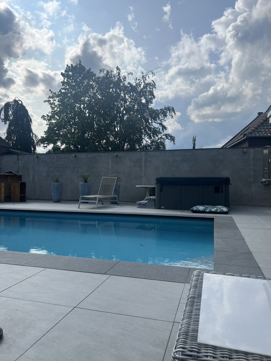 DStinyaa's tweet image. ☀️