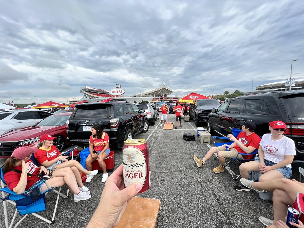 SeanBoston_PxP's tweet image. Arrowhead, it’s good to be back 🤩 #BachWeekend