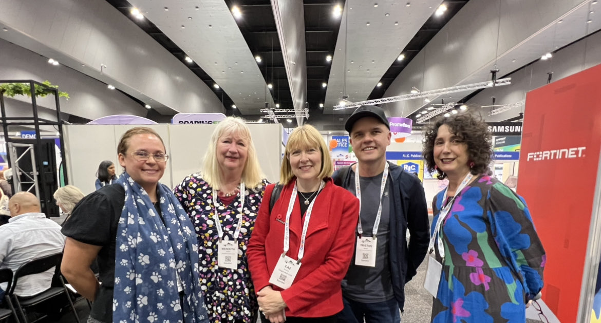 It was fun being part of the #EduTECH conference discussing how to engage kids in books and reading in today’s digital world, with ⁦<a href="/tristanbancks/">Tristan Bancks</a>⁩ ⁦<a href="/MeredithCostain/">Meredith Costain</a>⁩ ⁦<a href="/kfosterauthor/">Kate Foster 🐕</a>⁩ &amp; Martha Iscovitz (#ASLA). #childrensbooks #kidlit #literacy #books #fun