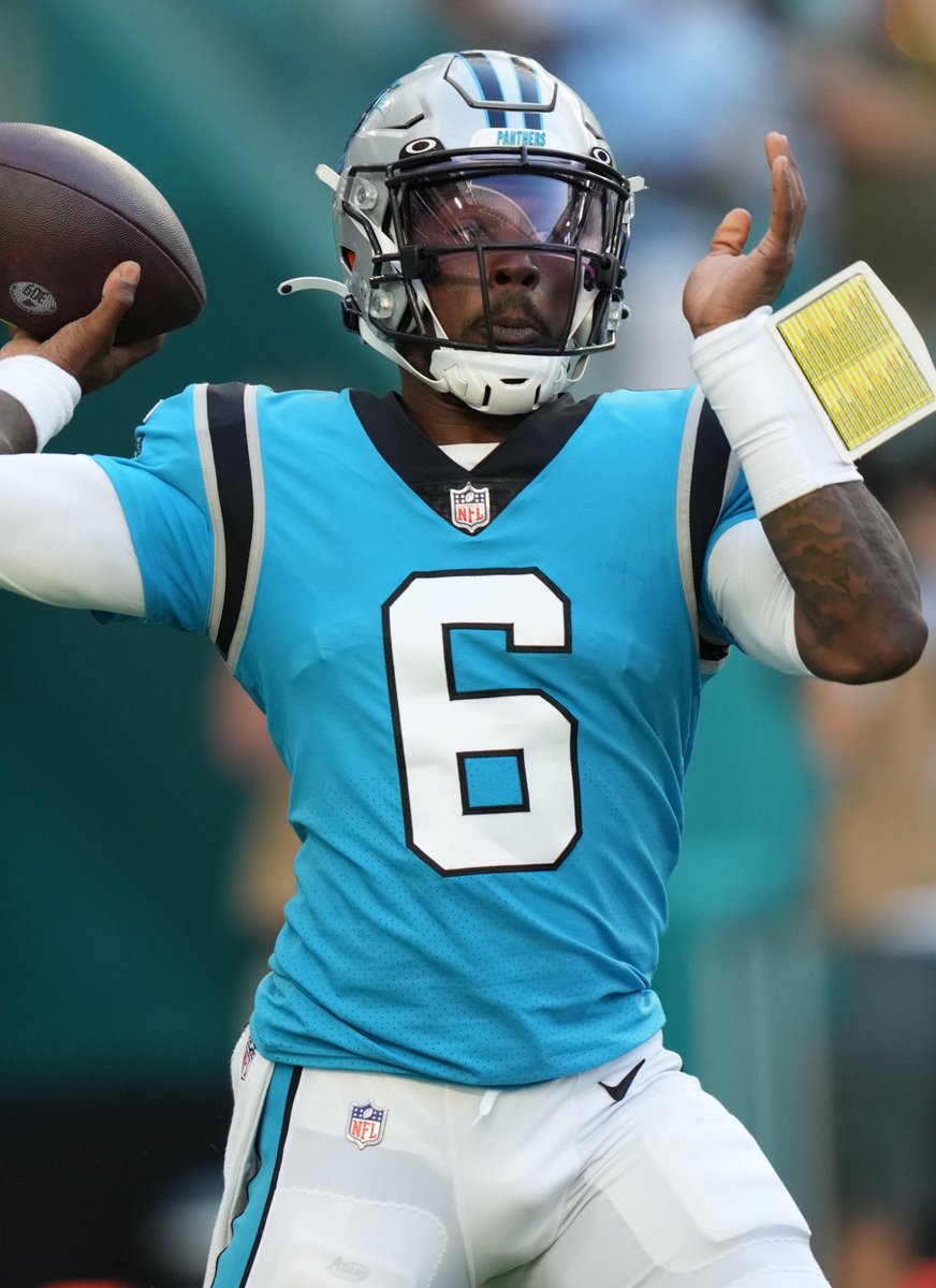 NFL Fashion Advice tweet media