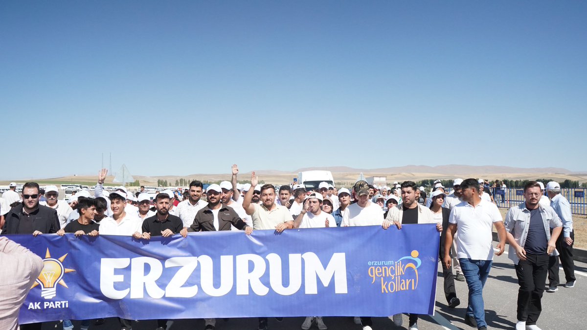 akgenclik025's tweet photo. 📍Malazgirt

1071 yılına selam göndermek için 1071 Erzurum genciyle ebedi vatanımız Andolu’nun kapılarının açıldığı yerdeyiz.🇹🇷

#AKGenclikAlparslanınİzinde https://t.co/dyzHeccONJ