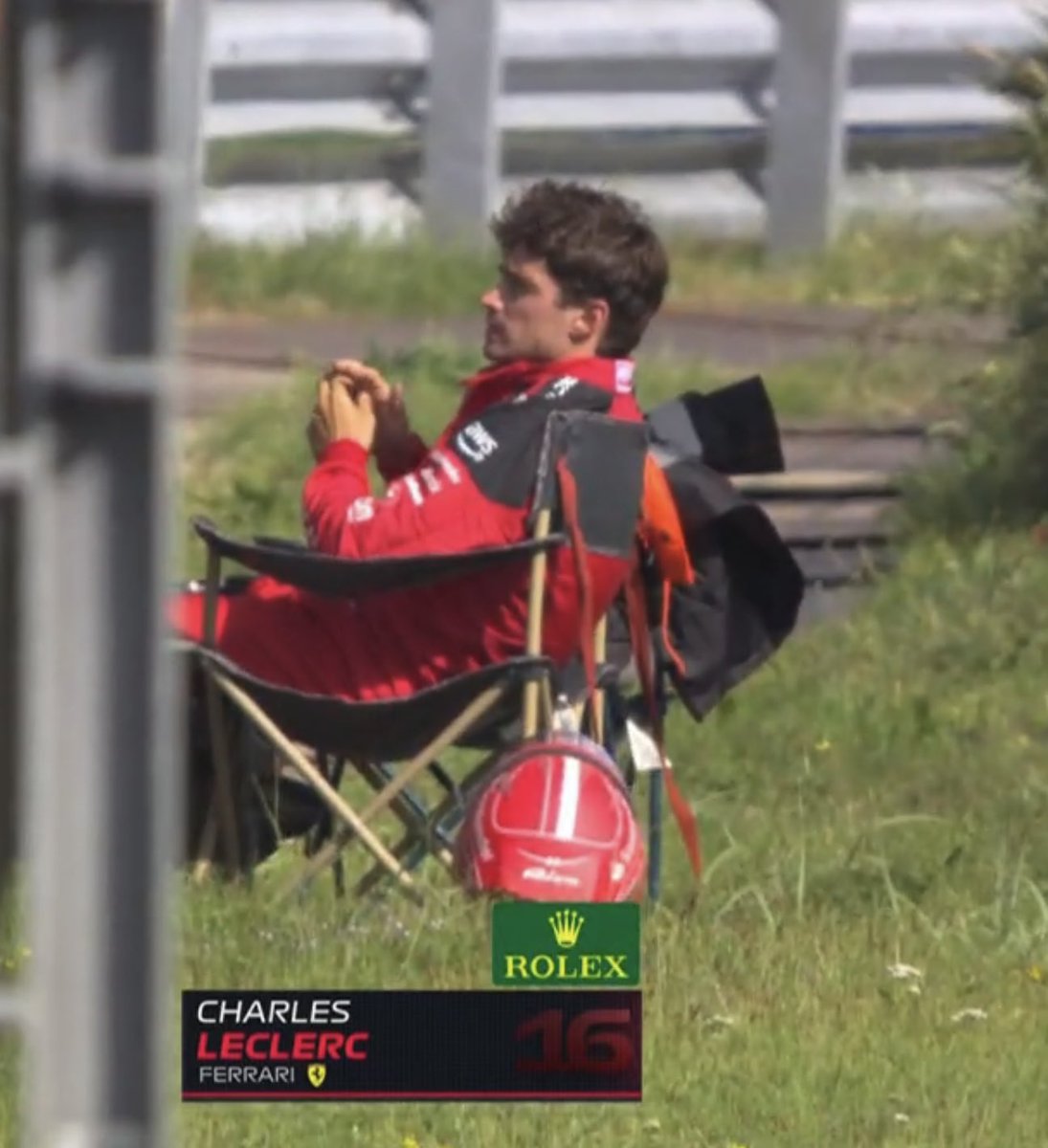 EmilyF1Twts's tweet photo. The saddest Ferrari fan there is 
#F1 #Ferrari #Leclerc https://t.co/DmWWfhEzVe