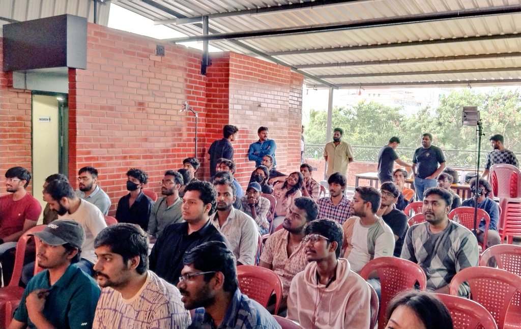 Just wrapped up the #AGGConnects Hyderabad edition by @AvisaGuild ✨ Gaming enthusiasts had a blast diving into different platforms and enjoying insightful sessions by our guest speakers! 🔥 Exciting times ahead as Web3 + Gaming paves the way for broader Blockchain adoption! 🚀