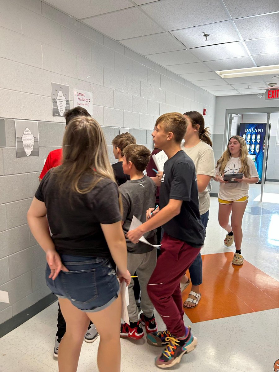 MVE_Bears's tweet photo. Ms. Morgan’s students have been working on Growth Mindset.  Students interviewed staff, researched, and done gallery walks. 🧠🧐

#strivingforexcellence
#bebettereveryday
Go Bears 🐻 https://t.co/nL4kIsUnSd
