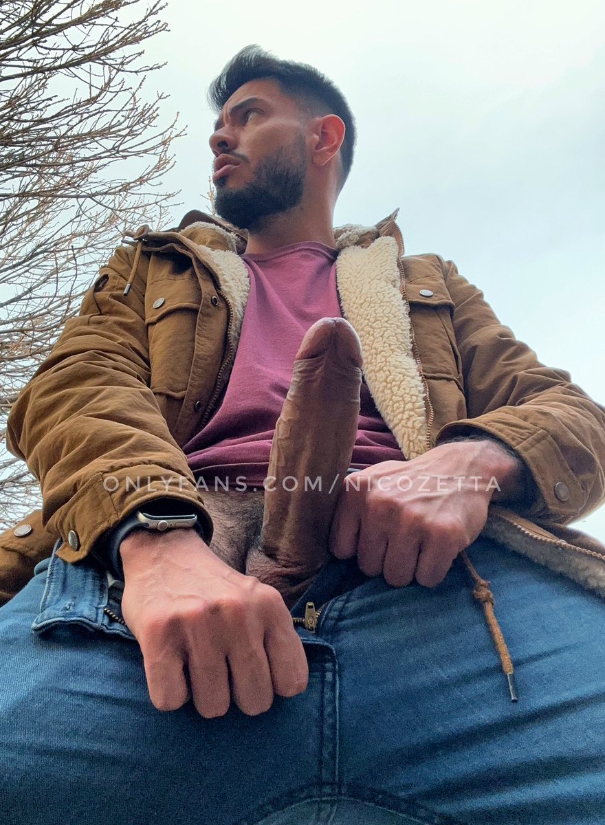 Winter cock ❄️ 

Onlyfans.com/nicozetta