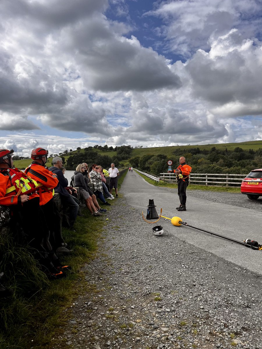 LFRSCFS's tweet photo. Darwen Swift Water Rescue Team are currently at Earnsdale Reservoir educating members of the public about water safety #BeWaterAware #FloatToLive @whatthreewords @Darwen_Fire & Ambulance station @LancashireFRS #WhatThreeWords https://t.co/VZZlWUBAsB