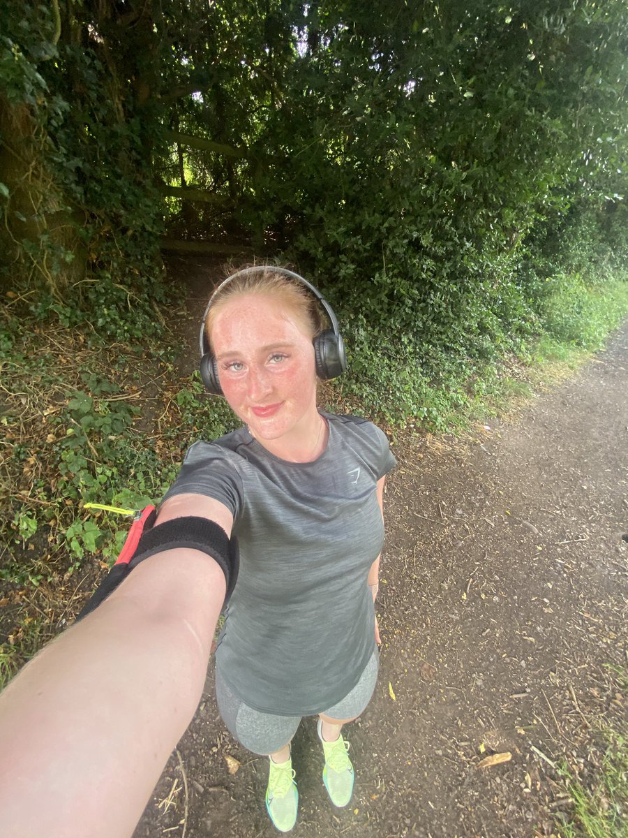 bunnybunny193's tweet image. 2 post holiday miles 🏃‍♀️ #running #ukrunner