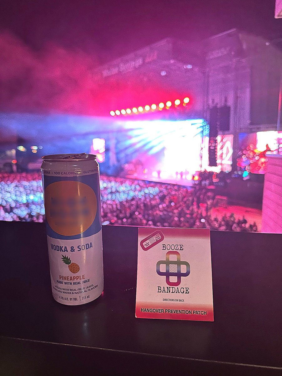 BoozeBandage's tweet photo. Take @boozebandage anywhere you go! Put us in your purse or wallet, pull us out, and put us on anytime you're drinking!
.
#Saturday #Weekend #Cheers #CheersToTgeFreakingWeekend #Drinks #Drinking #Concert #Party #HangoverPrevention #BoozeBandage https://t.co/UaP4jbTRNC