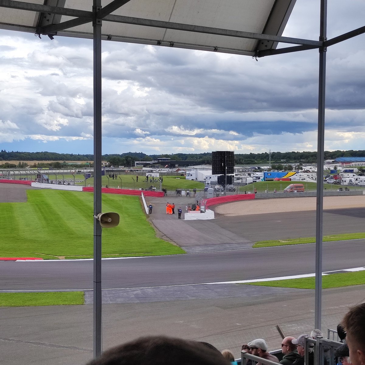 Lucy Harris tweet media