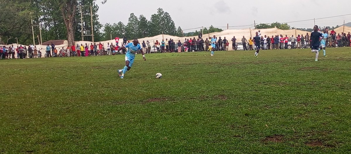 SpiceFMHoima's tweet image. #SpiceSports 
#FriendlyMatch 

Second half on. 

Kitara FC 1:0 Wakiso Giants 49&apos;mins