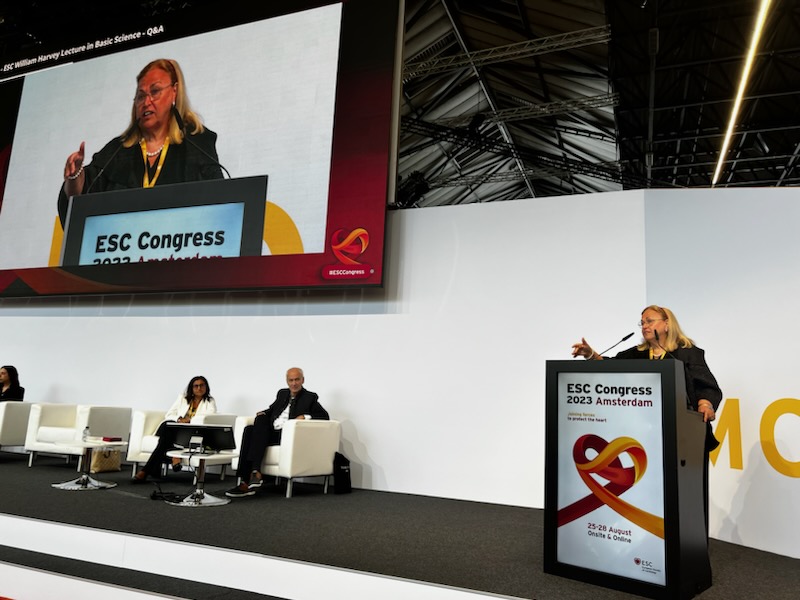 CVR_TomaszGuzik's tweet photo. Lina Badimon receives the ESC William Harvey Lecture Award in #BasicScience for her outstanding contributions &amp; shares her research on tissue factor in the continuum of #CVD progression -effects beyond #thrombosis

Congratulations Lina!

#ESCCongress #CardiovascularResearch https://t.co/mv7yFu6hfg