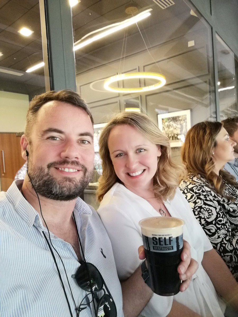 doonboggles's tweet photo. At Twickenham with a #matchdayguinness and Angel @NathalieScaife 😇 https://t.co/vVmBAWRrLj