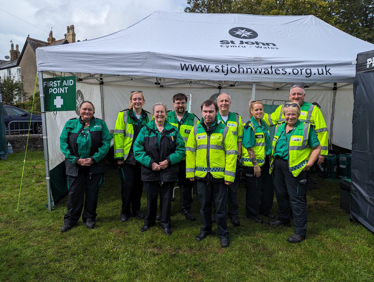 Busy weekend across Mid Glamorgan.Dodging the showers at Newton Fest in Porthcawl.