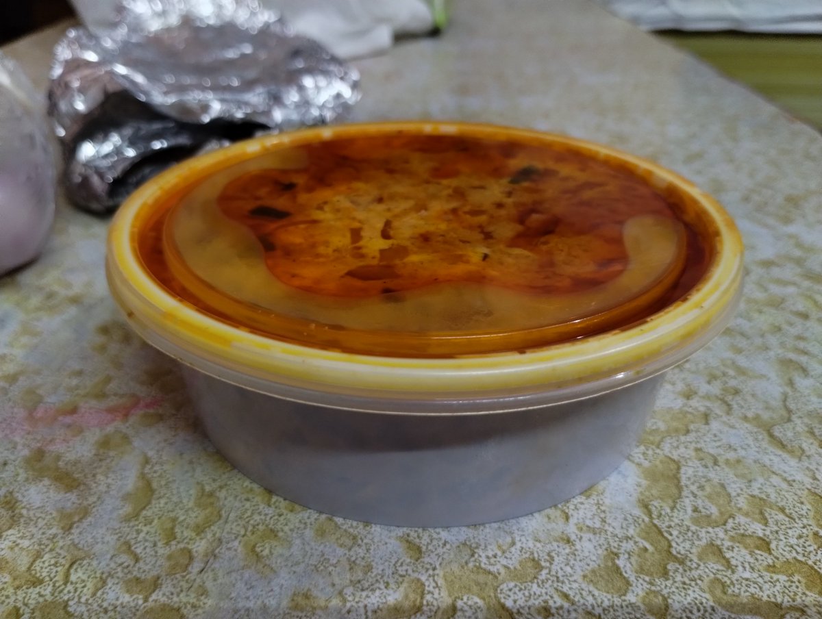 AshTechHub's tweet photo. @SwiggyCares now customers are being cheated openly I ordered a 500ml qty panner lababdar &amp; see the qty they have sent do mind this costs ₹300 delivery partner also took the order to some place away and came back in 2 hrs I mean this is ridiculous see how it looks against 500ml https://t.co/1B60iUwctZ