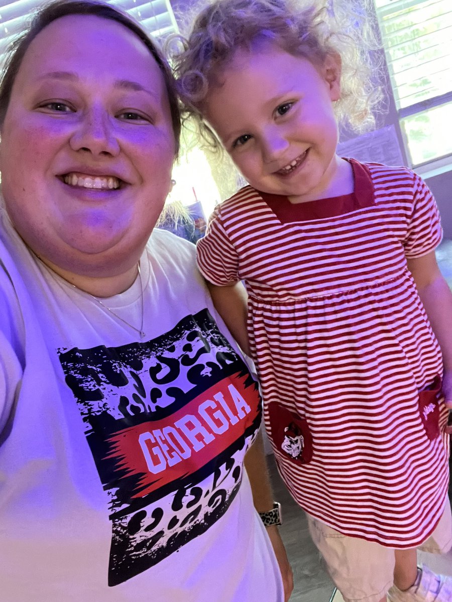 DLC_JAX's tweet photo. We got team spirit, yes, we do! We got team spirit, how about you?  @Jaguars @GatorsFB @UGAAthletics @FSUFootball #DLCNL #specialneeds #onlyinduval https://t.co/v5UluGTLGa