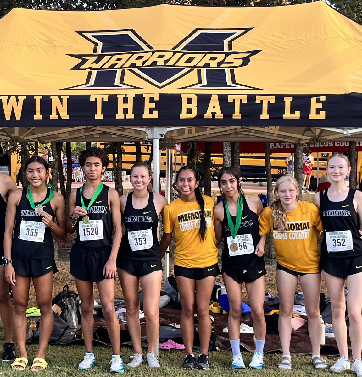 MemorialTrack's tweet photo. Frisco Memorial Girls Cross-Country team making school history today! Our girls placed 7th in the overall team scoring, out of 35 teams!! The best is yet to come 📈Keep grinding 😤@2018Memorial @Friscoisdsports @CoachChessna https://t.co/NsJUlAAMOn