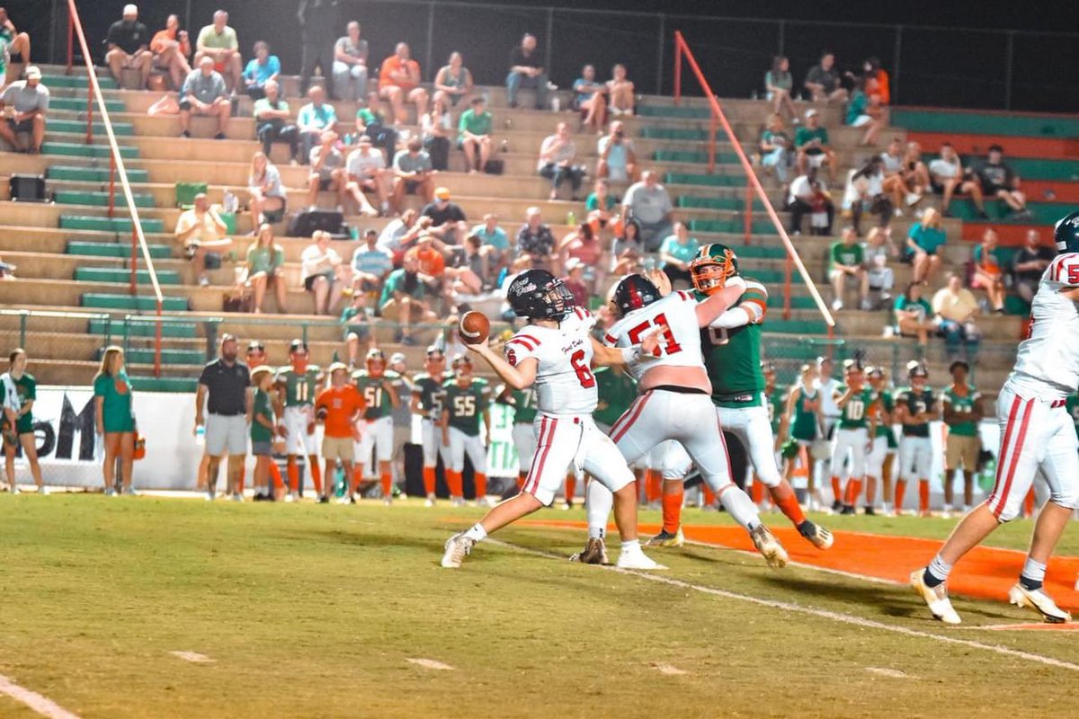 FortDaleEagles's tweet image. 🚨NEW RECORDS ALERT🚨

Ethan Alford
Single Game Passing Yards - 356
Single Game Total Yards - 456

Alan Alvarez 
Single Game Receiving Yards - 231

Huge performances from these 2 in last night’s W at Hooper Academy