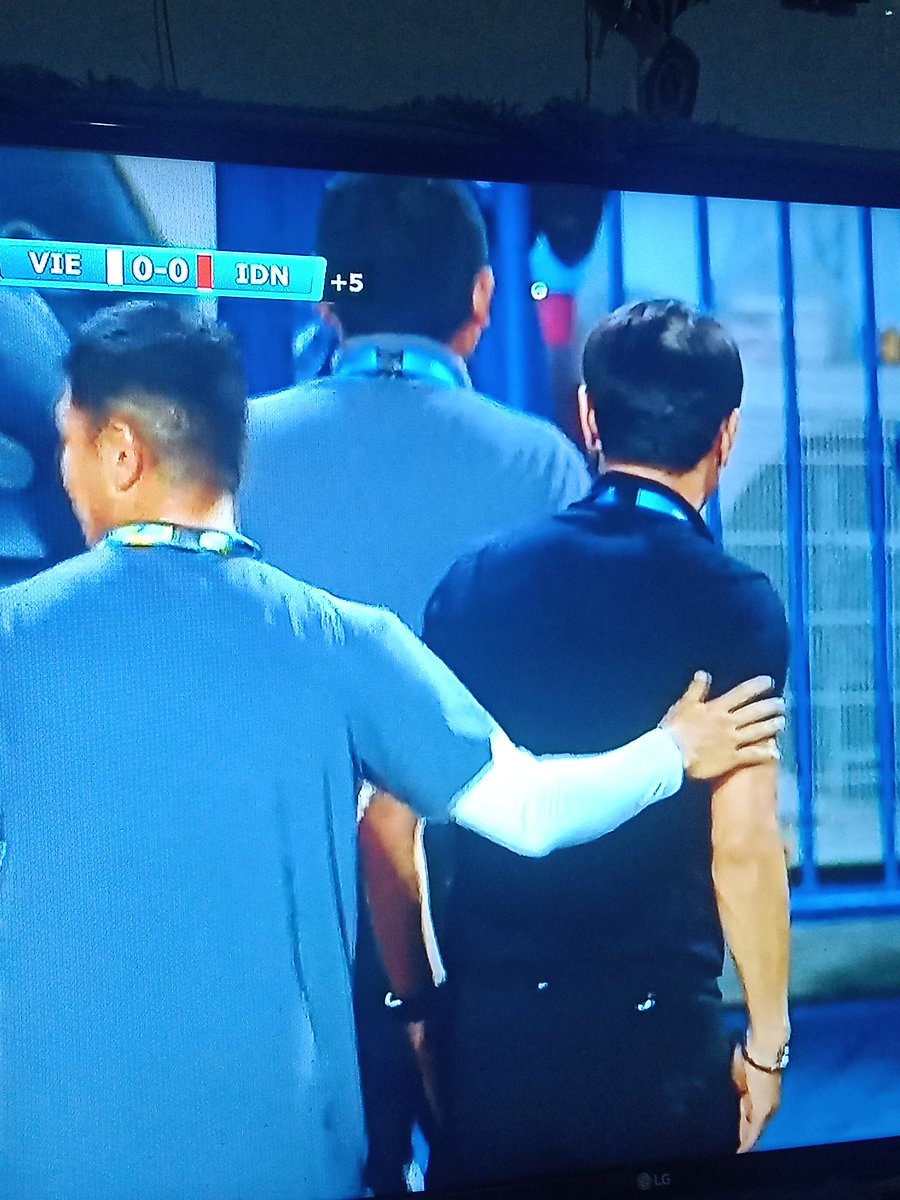 Sumpah ini coach Shin bilang "shibal sekiya" ya barusan 😭😭😭
#TimnasDay