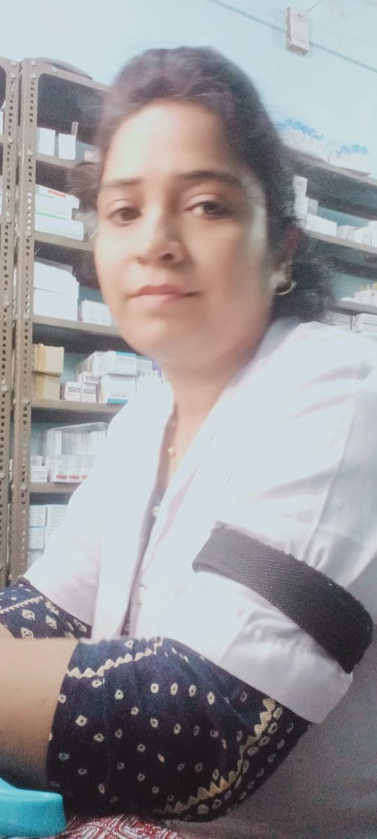 #फार्मासिस्ट_का_कालीपट्टी_बांधकर_प्रर्दशन
<a href="/RPEA_U/">RAJASTHAN PHARMACIST EMPLOYEE ASSO.(U)</a> के आवाह्न पर  सेवारत फार्मासिस्ट साथियों की 4 माह बाद भी 7 सूत्रीय मांग नही मानने पर सरकार <a href="/RajGovOfficial/">Government of Rajasthan</a> का ध्यान आकर्षण हेतु आज चूरू जिला में और प्रदेश में  गांधीवादी तरीके से प्रदर्शन किया 🙏🤝
<a href="/ashokgehlot51/">Ashok Gehlot</a> 
<a href="/artizzzz/">Arti Dogra</a>