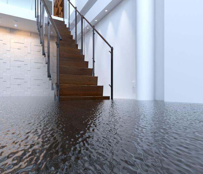 SERVPROEPhoenix's tweet photo. Water damage can have many sources, from loose appliance hoses to natural disasters. Regardless of the source, SERVPRO pros can handle any size disaster. #FloodDamage  #FloodDamageRemediation #SERVPROTeamPhoenix #disasterrecovery https://t.co/BJ24AxBdKG https://t.co/yJEp0o2M5x