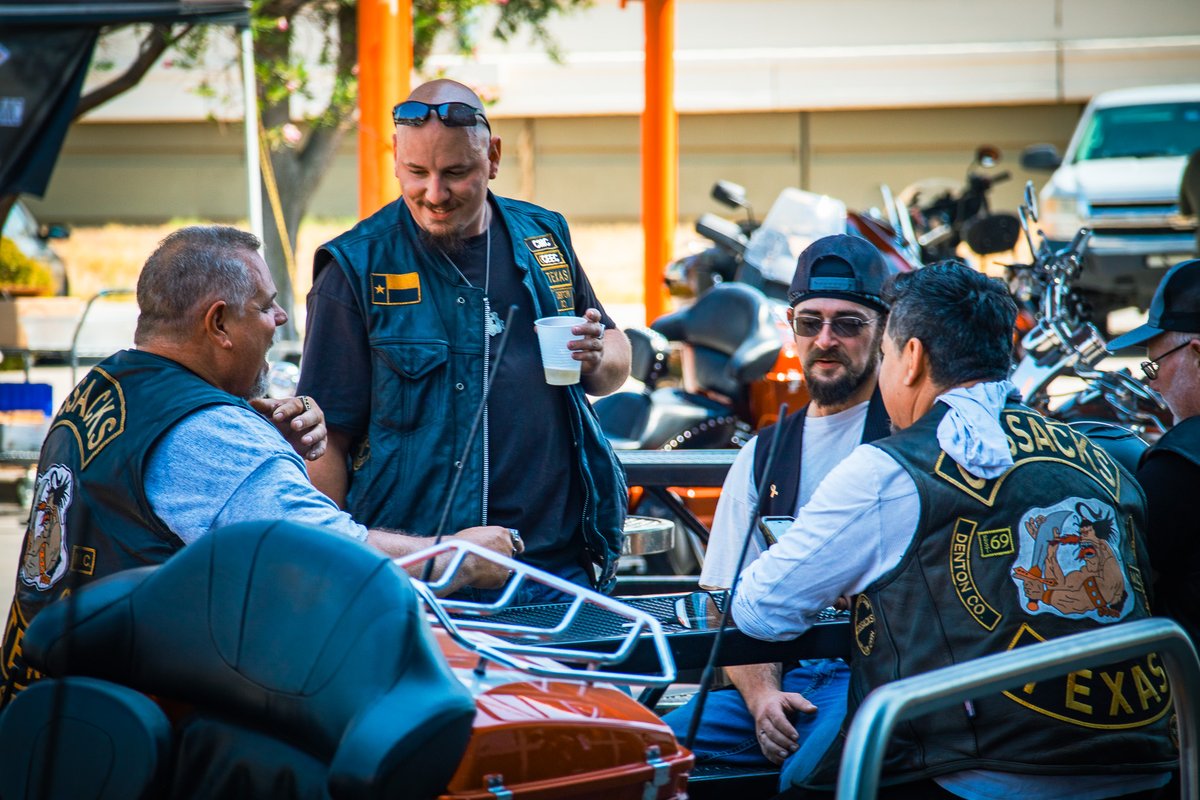 AEHD_KickAss's tweet photo. Thank you to everyone who came out and had a kick-ass time with us today!! 😃 🇺🇸 🦅 #harley #aeharley #harleydavidson #bike #bikelife #bikeweek #hd #webuildriders #motorcycle #motorcycles #motorcyclelife #motorcycleindustry #motorbike #motor #ride #letsride #hdcertified https://t.co/rR744JdJhS
