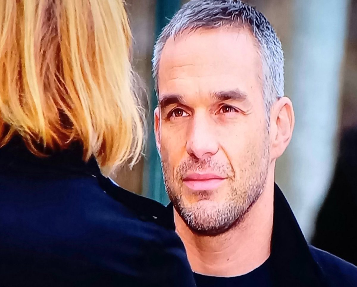 Francoislydie2's tweet image. Toujours un plaisir de retrouver notre série préférée #profilage avec mon meilleur #acteur @PhilippeBas 💫
#commandantrocher #thomasrocher 
Actuellement sur #serieclub bonne soirée à toutes et tous 😘