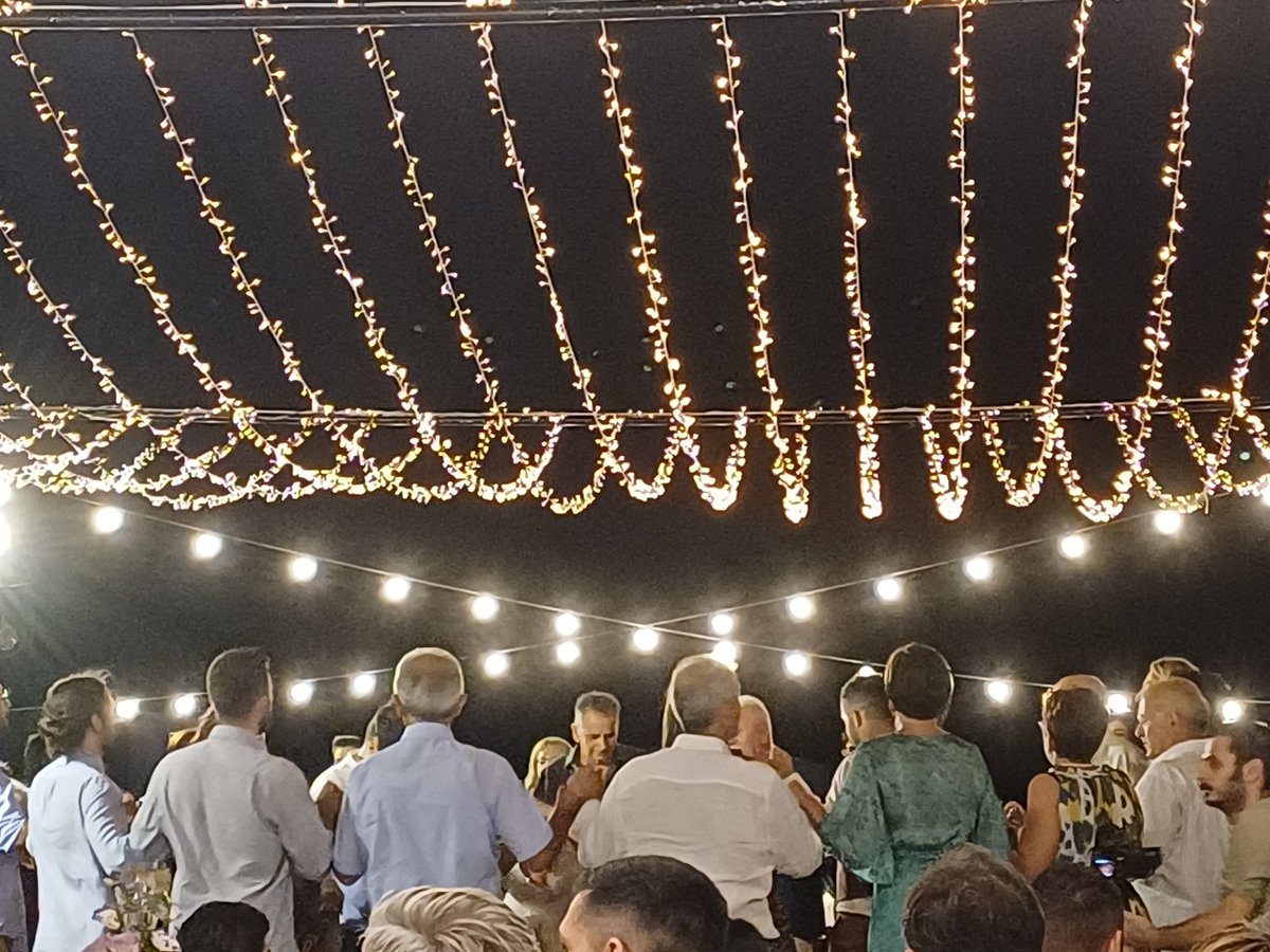 KonstantiaQ's tweet photo. #Greek Wedding mood! https://t.co/QDelkHFUqz